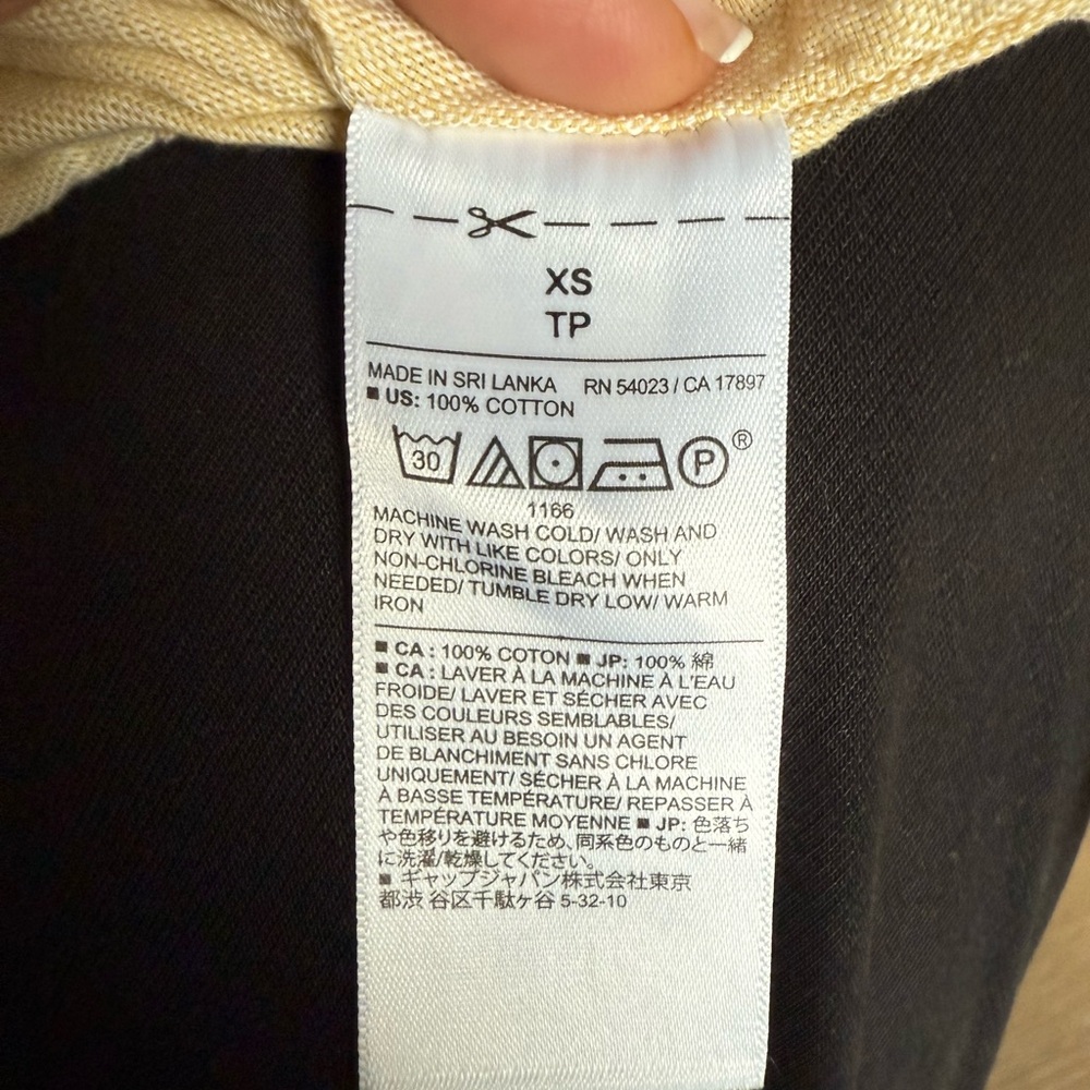 Banana Republic Light Yellow Casual Button Down Shirt - Picture 4 of 7